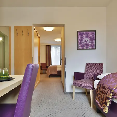 Hotel Fred Hauptbahnhof 3*