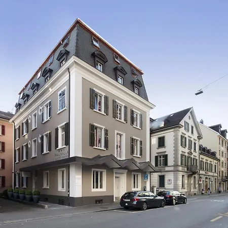 Szálloda Fred Hauptbahnhof 3*