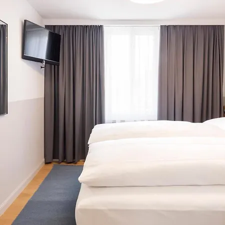 Fred Hauptbahnhof 3* زيورخ