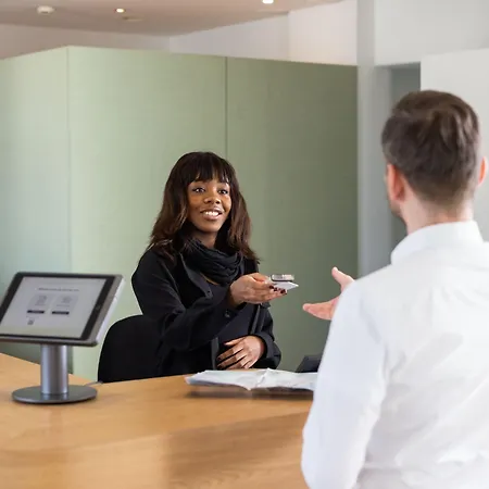 Fred Hotel Hauptbahnhof - Self Check-In 3*