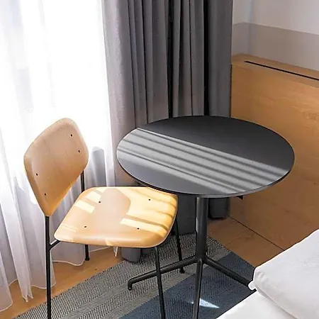 فندق Fred Hauptbahnhof 3*