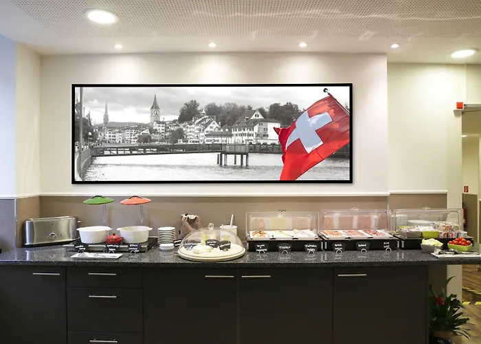 Hotel Fred Hauptbahnhof 3*