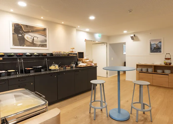 Hotel Fred Hauptbahnhof 3*