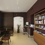 Fred Hauptbahnhof Hotel