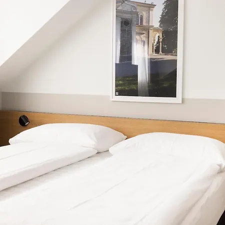 Fred Hotel Hauptbahnhof - Self Check-In Готель Цюрих