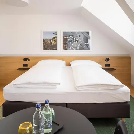 فندق Fred Hauptbahnhof 3*