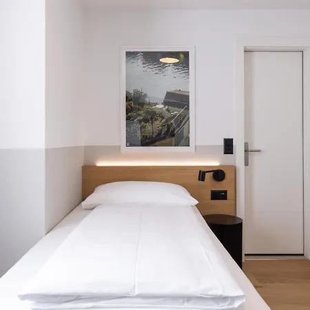 Fred Hotel Hauptbahnhof - Self Check-In