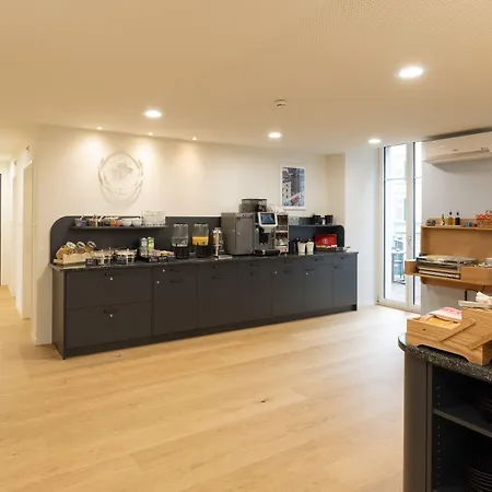 Fred Hotel Hauptbahnhof - Self Check-In 3*